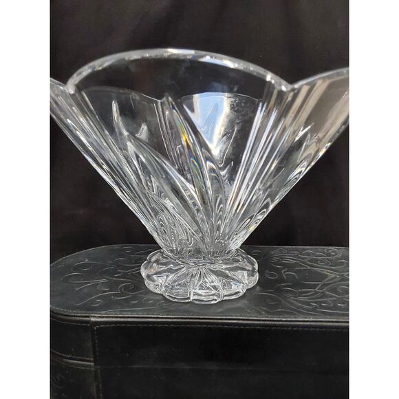 Waterford Marquis Crystal Footed Bowl in the Festival Pattern 40030385 - Picture 2 of 6